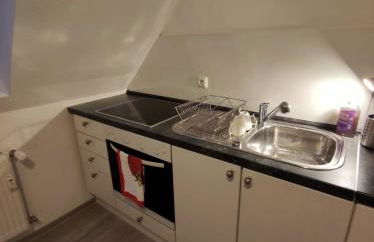 Dachgeschosswohnung mit Klimaanlage in bester Lage - Foto 7