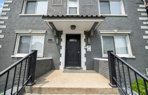 Classy 2BR Condo Near City Centre - OTR, UC, Zoo - Foto 22