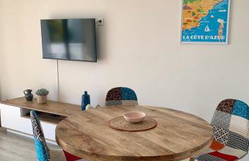 2 pièces, moderne et lumineux avec piscine en résidence privée - Photo 8