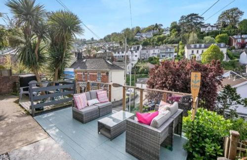 MIDSHIPS A HOLIDAY HOME IN DARTMOUTH SLEEPS UPTO 6 PEOPLE ,PET FRIENDLY , 10 MINUTES WALK TO Town CENTRE WITH PARKING included - Foto 1