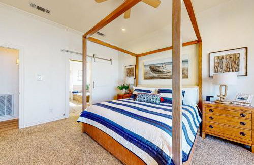 Lakefront Estate Stunning Views, Deck, Bar and Dock - Foto 15