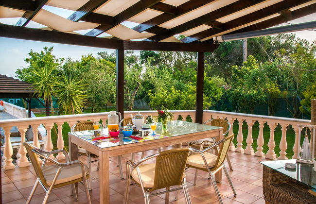 Villa Maxim with Private Pool & Tennis Court - Foto 8