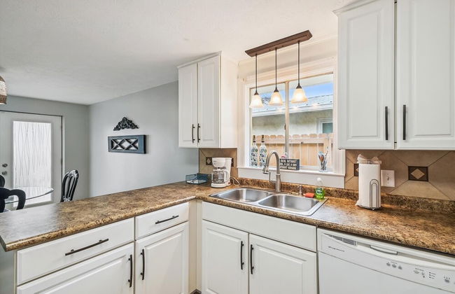 5708 Sunset Ave 2 Bedroom Home by RedAwning - Foto 10