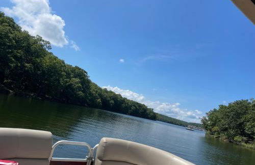 STAIRS OPTIONAL! Lakefront! Pool! On Water! Convenient Fishing! - Photo 45