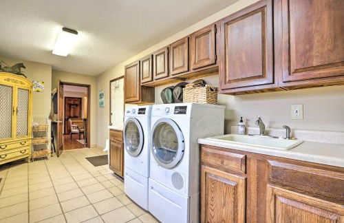 Spacious Home with Pond about 13 Mi to Columbia! - Foto 31