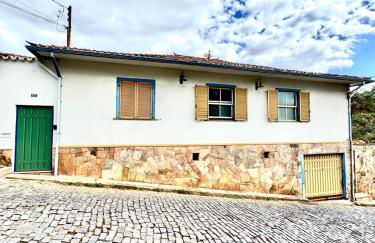 Casa Charmosa no Centro Histórico - Photo 1