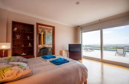 Villa Luxueuse, 2 piscines, spa et salle de sport, 5 chambres, 4 salles de bain - Foto 24