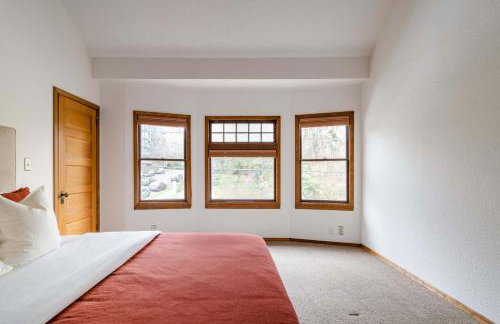 Stay Portland - 3BR Craftsman - Vintage Charm - Great Location - Foto 17