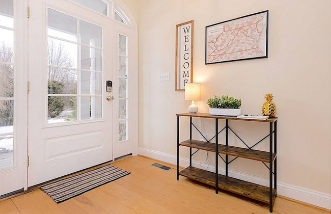 Stoney Creek Cottage Wintergreen w EV Charger - Foto 13