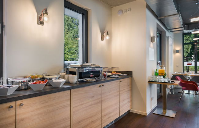 Signature East Hotel Apartment - Photo 49