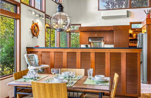 Poulsbo Waterfront Lodge with Game Room Library - Foto 23