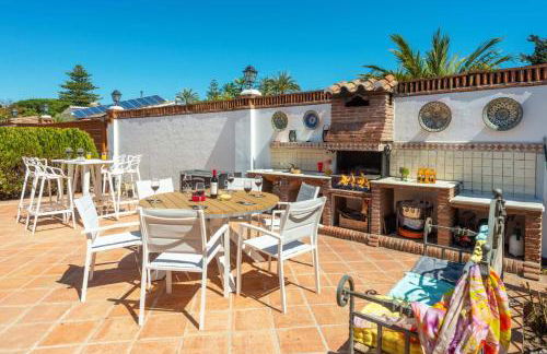 Villa Ramos by Villa Plus - Photo 13