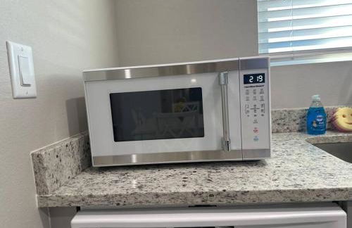 Brand New! Charming and Cozy Too - Foto 6