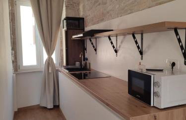 Central Studio Apartment - Photo 14