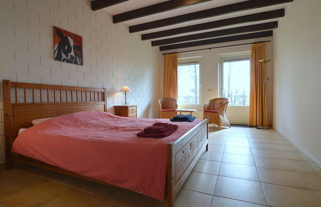 Holiday Home with Meadow View near Forests - Foto 3