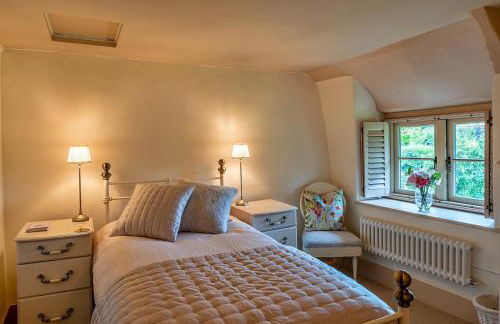 Finest Retreats - The Thatch at Winterborne Houghton - Photo 22