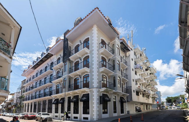 The Rooftop Condo by Acomodo - Photo 16