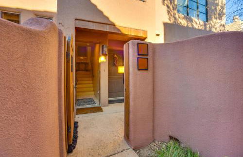 Walk to Santa Fe Plaza Condo with Kiva Fireplace! - Foto 19