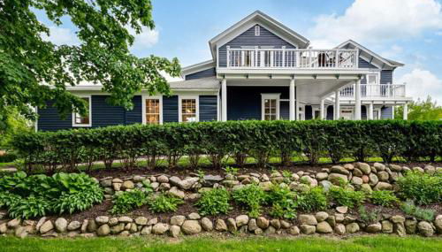 The Guest House - Photo 1