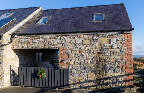 Stunning rural stay with idyllic views & great location - Photo 17