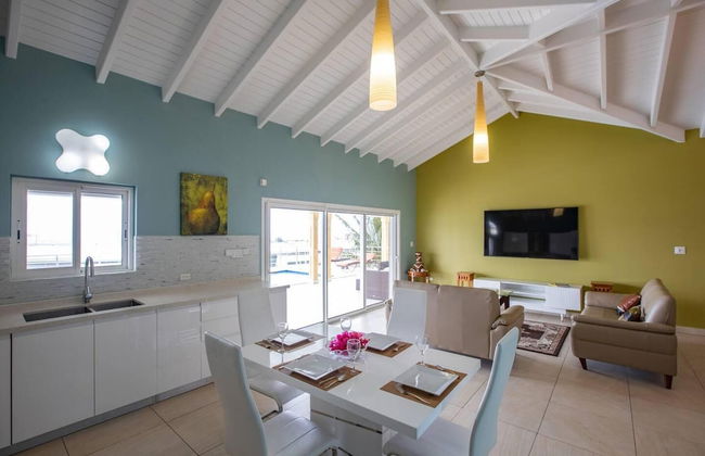 3 Bed Villa, Sleeps 6, Pool, Priv Patio - Foto 16