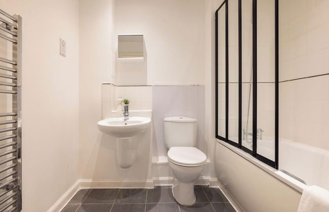 2 Bedrooms Apartment in Wembley - Foto 19