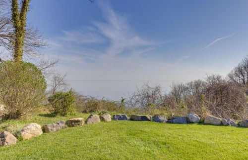 Amazing Rocky Point Retreat Overlooking the Sound! - Foto 37