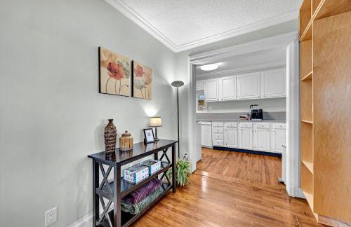 University Place, family stay, practically on JBU campus - Foto 34