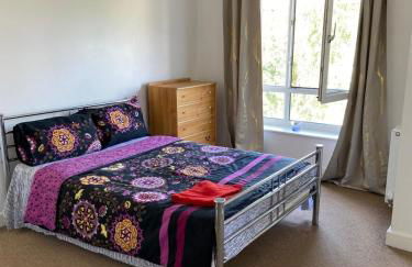 Langham Lake House Milton Keynes - ideal for couples, solo travellers, families - Foto 30