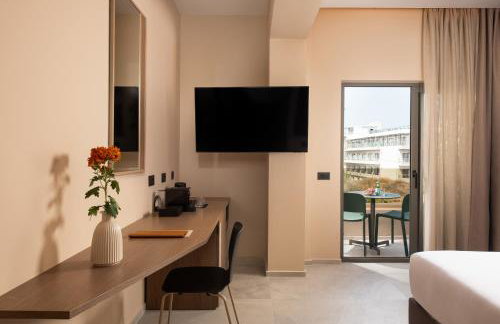 Cosmeen Lifestyle Boutique Stay - Photo 69