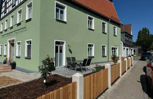 Apartment mit Terrasse "Blumentraum" - Foto 1