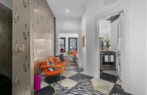 3 Bedroom Penthouse Downtown Close to Everything - Photo 17