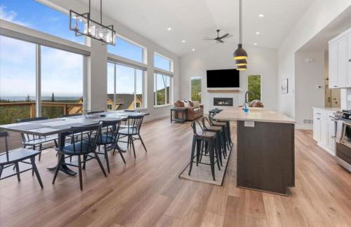 *NEW* Canyon View Dream Retreat + Views +Anchorage - Photo 11