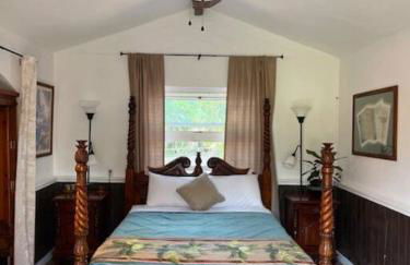 The Red Cottage and Hawaiian Pond Garden Paradise! - Foto 1