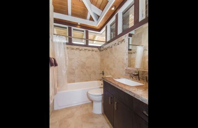 Rate Elegant Home With hot tub and Pool on Makai Golf Course - Foto 14