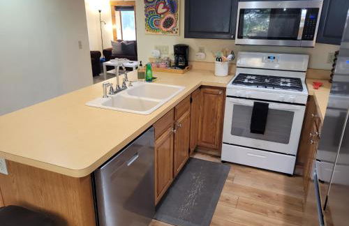 The Coral Castle - Gorgeous and Great Location! - Photo 20