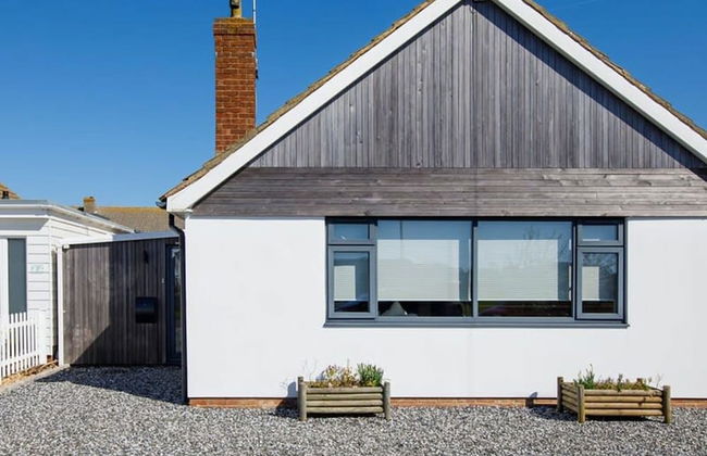 Designer Family Escape Hot Tub Steps to Beach - Photo 6