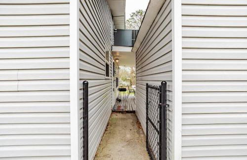 Sunny Side at Dog River-Dock, Lake, Fenced Yard - Foto 46