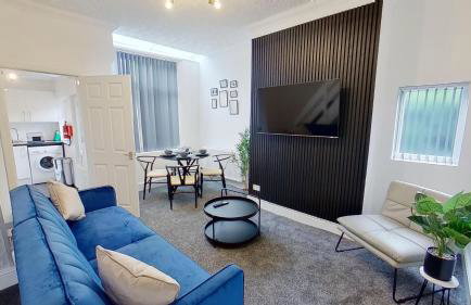 Elegant 2 Bed House Near City Centre - Foto 1