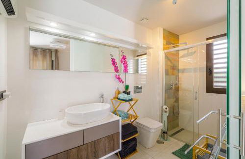 Luxe villa met verwarmd zwembad - Foto 15