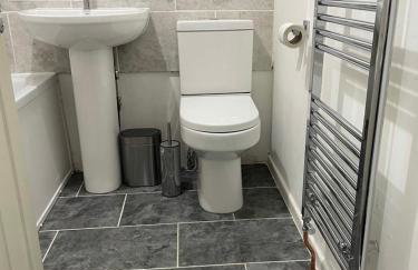 Potters Lodge, Oldham, Manchester by Edl Ventures Ltd - Foto 18