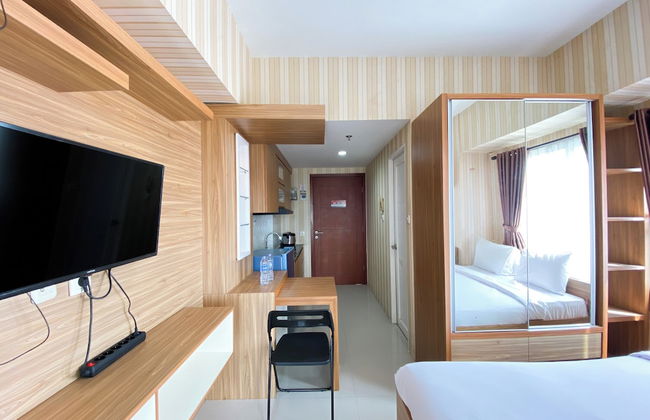 Cozy Stay Studio At Tamansari Mahogany Karawang Apartment - Foto 13