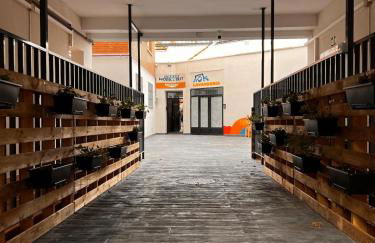 R10 Trabajo Descanso Premium Junto a Metro Madrid - Photo 22