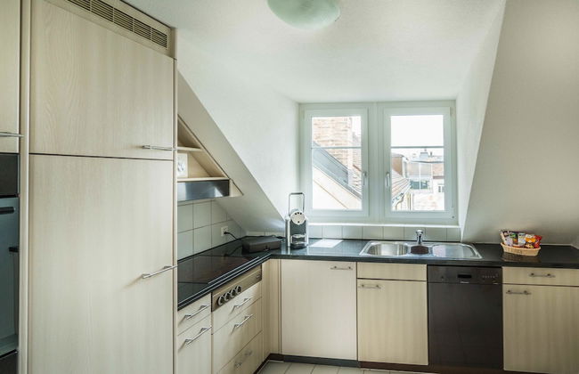 Löwenplatz Apartment near Station by Airhome - Foto 11