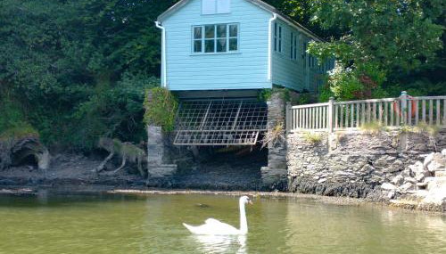 The Sharpham Boat House - Foto 1