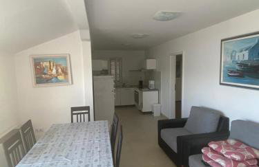 Genesis 4 - Photo 12