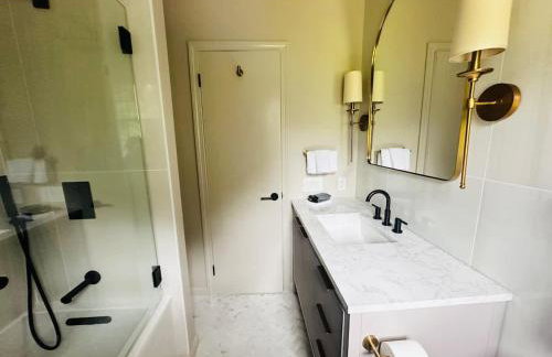 Renovated Retreat with Heated Pool - Foto 26