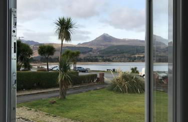 The Shorehouse - Photo 9