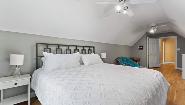 Leeloos on the Lake Sleeps 12 - Foto 2, Habitación