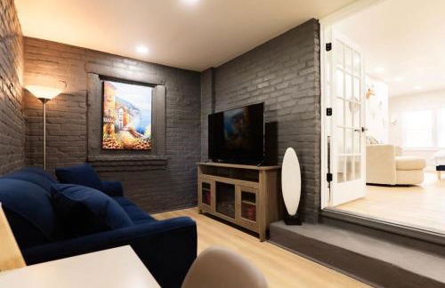 King Comfort - Bright and Modern 1BR Stay in Dunlap - Foto 31